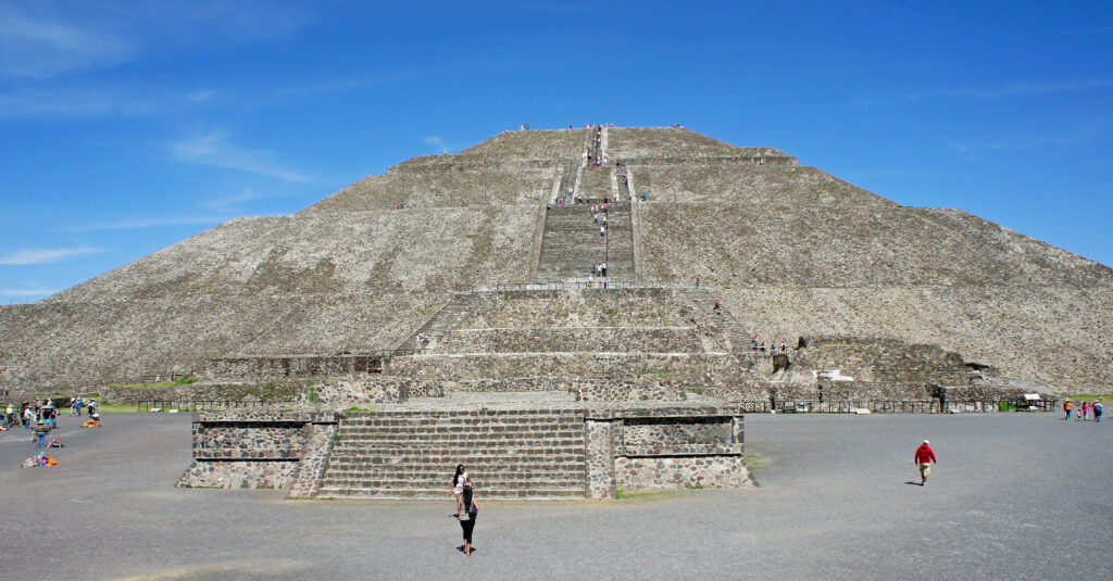 The Mystery of Egypt’s Cursed Mummies 4 Sun Pyramid 05 2015 Teotihuacan 3304