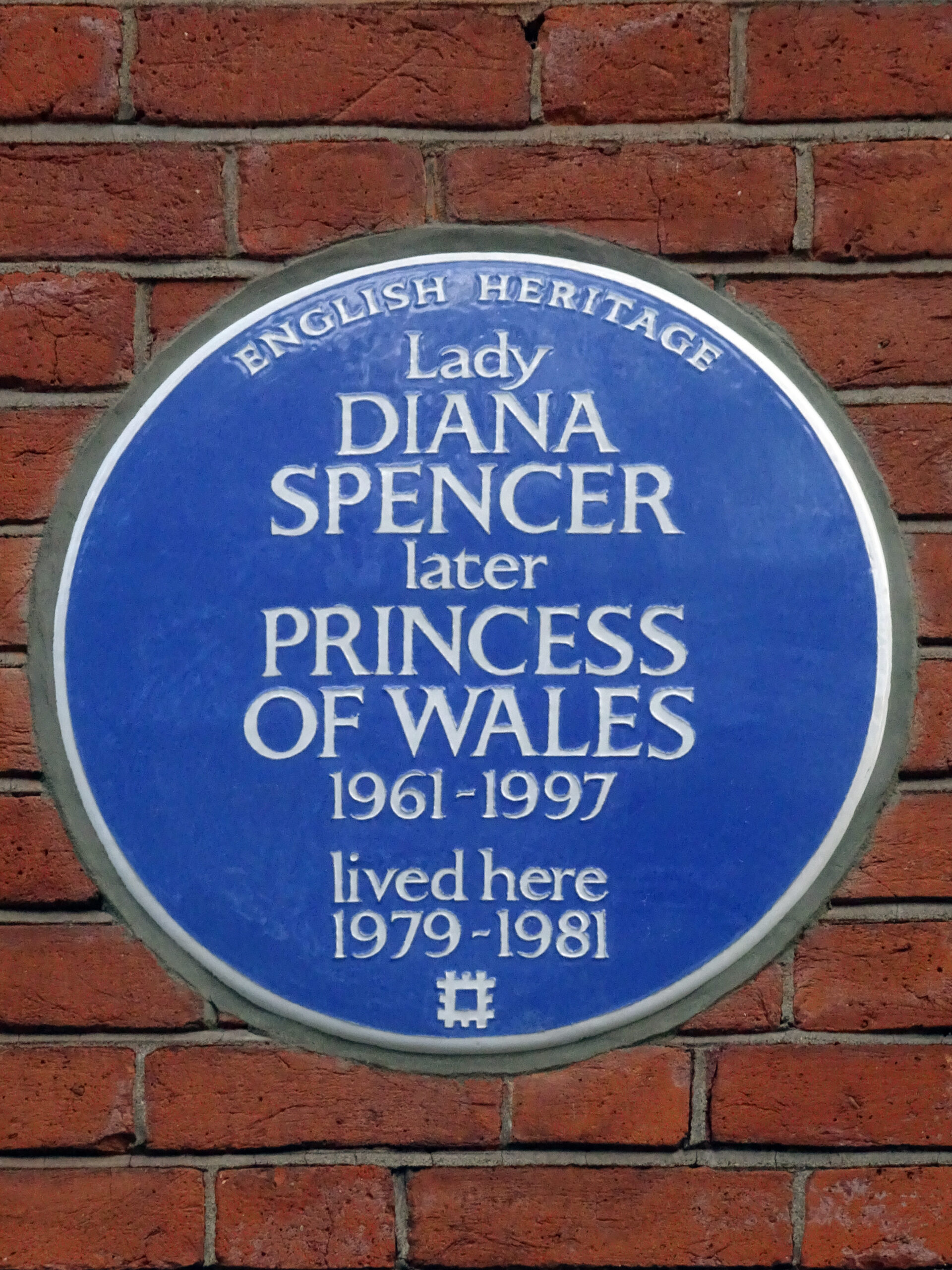 Lady DIANA SPENCER later PRINCESS OF WALES 1961–1997 lived here 1979–1981 1 scaled